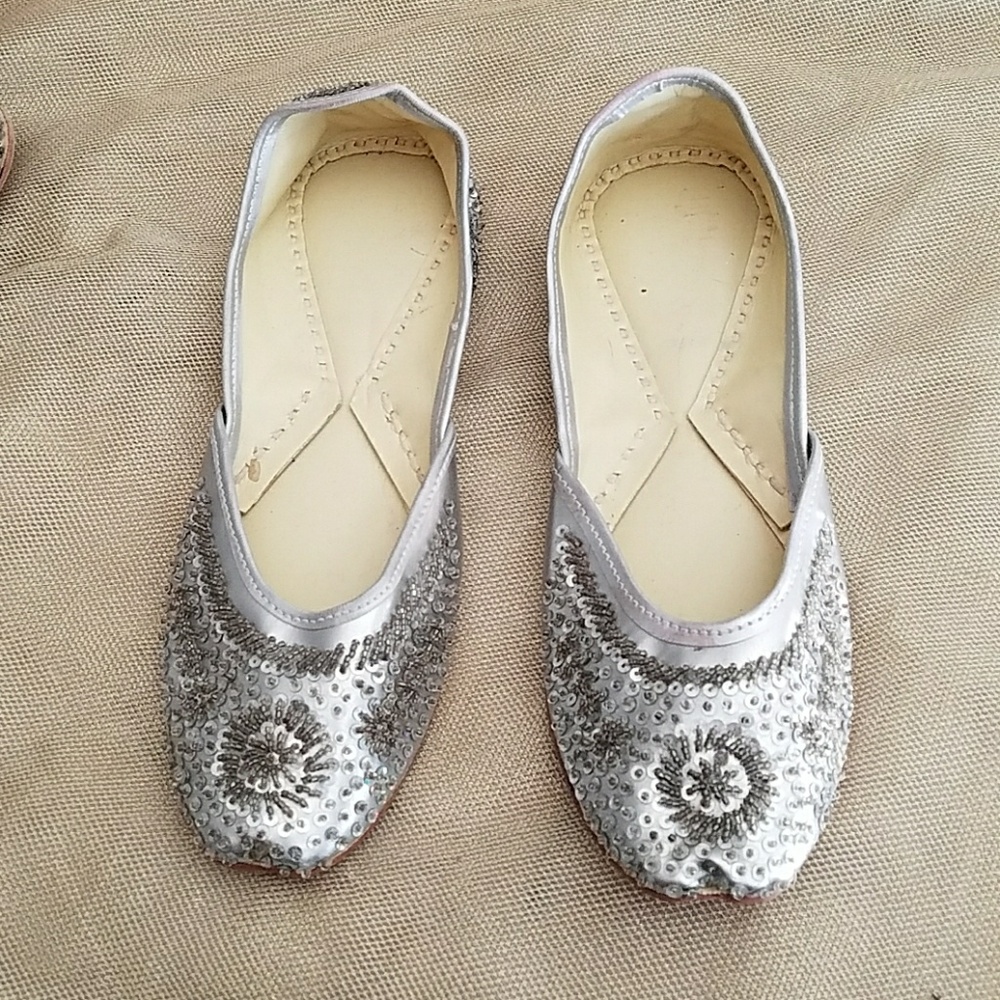 Womens Indian shoes